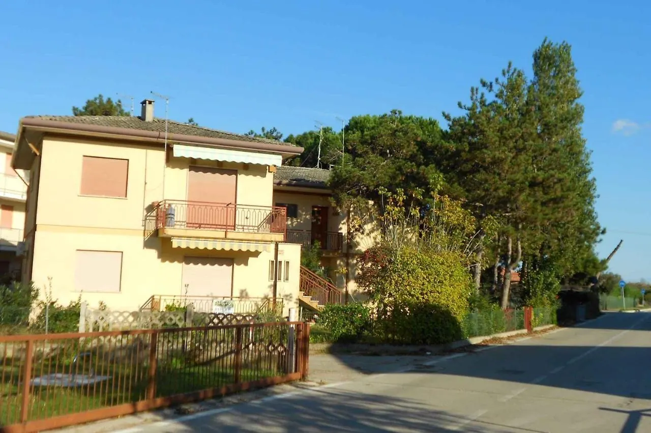 Apartment In Rosolina Mare 25005